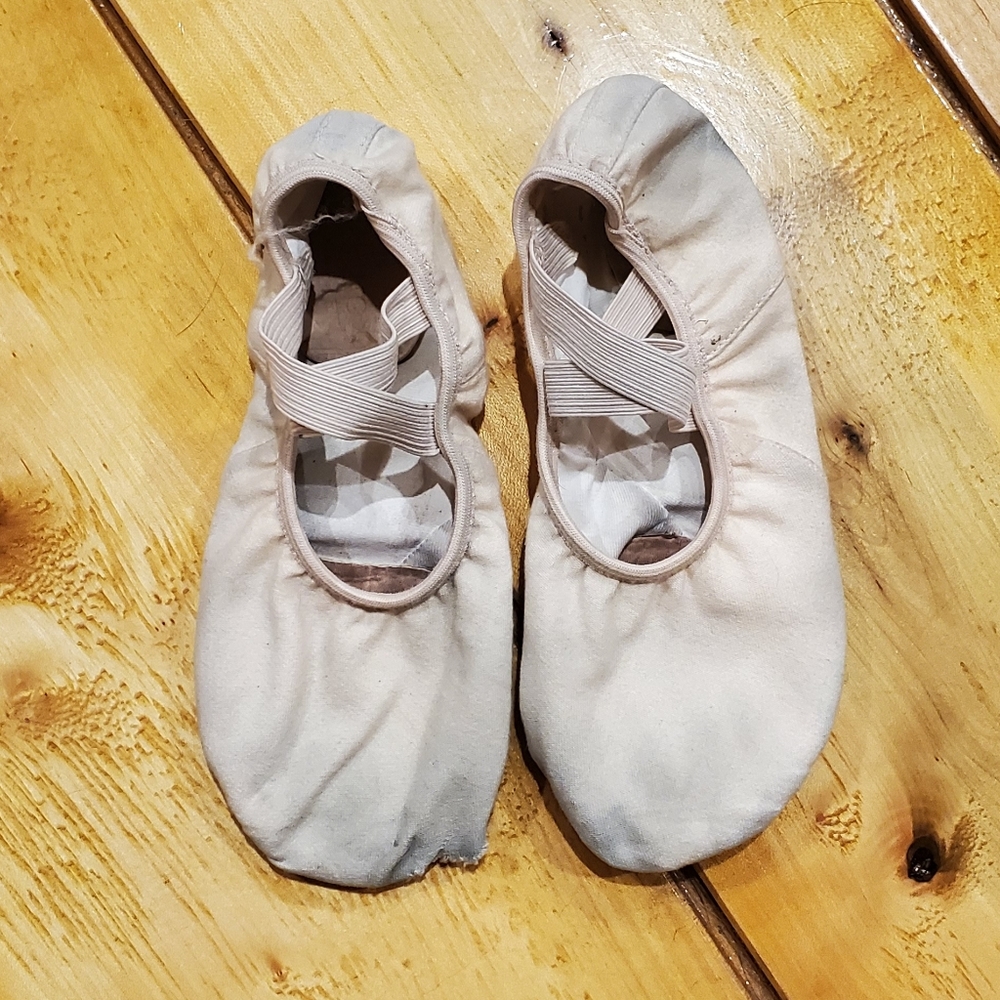 CAPEZIO Hanami Ballet Flats, Pink, Size 8.5W